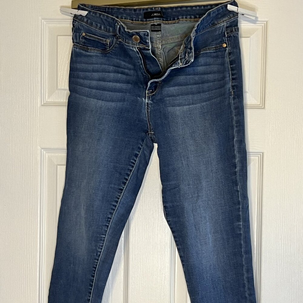Jordache Ankle Jeans - Women’s Size 14 - Slightly Cropped Jeans - Style 99166